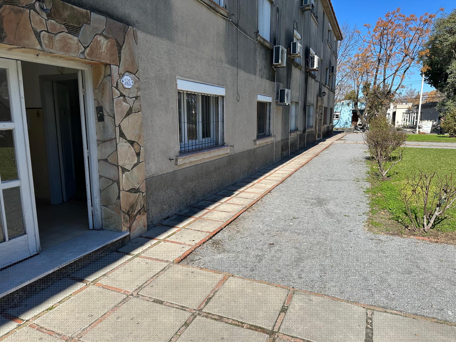 Excelente departamento planta baja